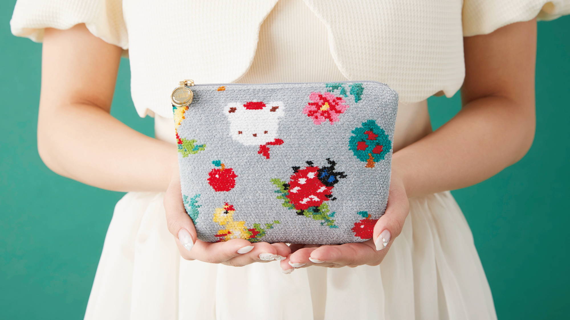 再販日時のご案内】FEILER×familiar第2弾 コラボレーション限定