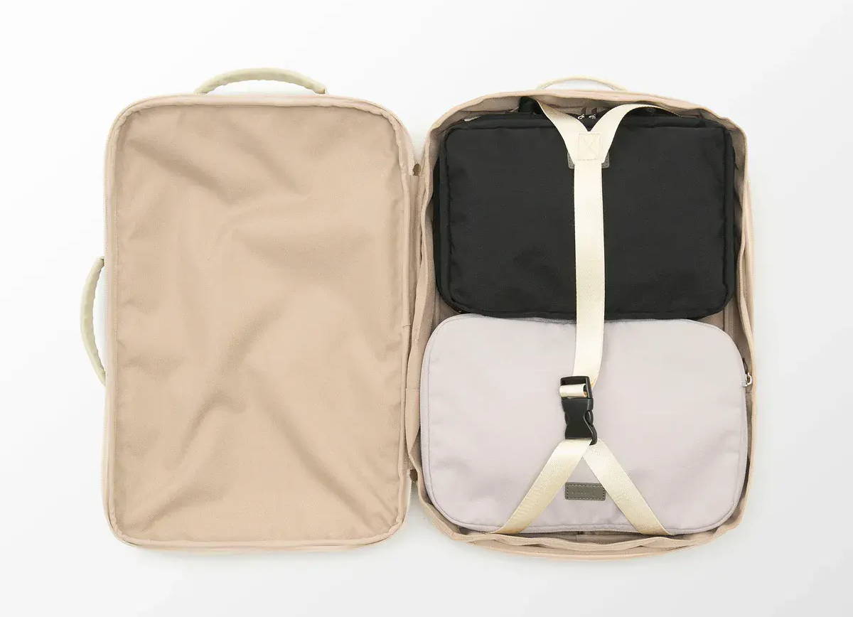 【s.t154】AWW 多機能バックパック　大容量　ベージュ