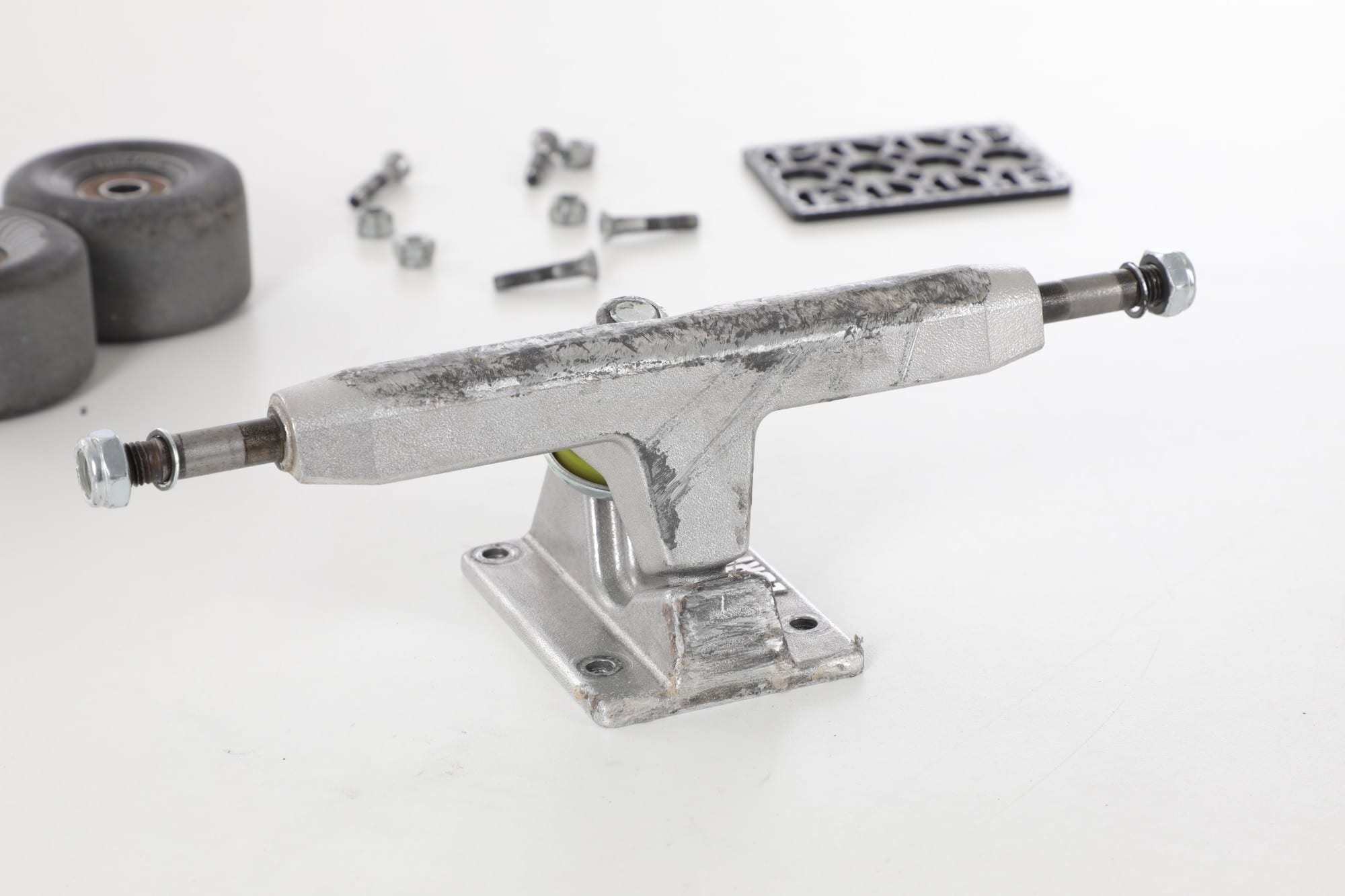 Lurpiv トラック 製品レビュー | TACTICS JAPAN | Standing Sideway