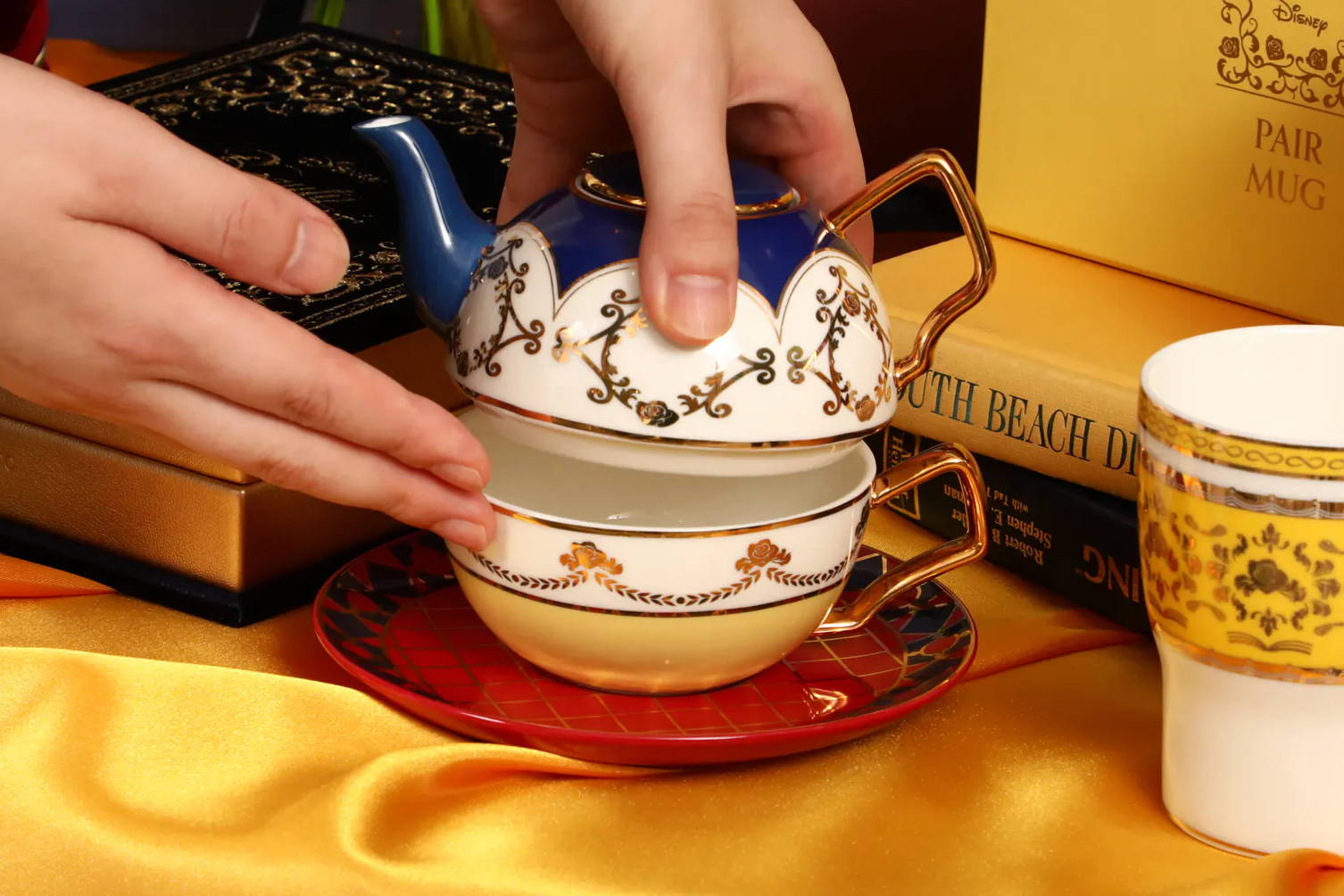 開発秘話】細部の作り込みに注目です｜ディズニー MAGIC of CHEMISTRY