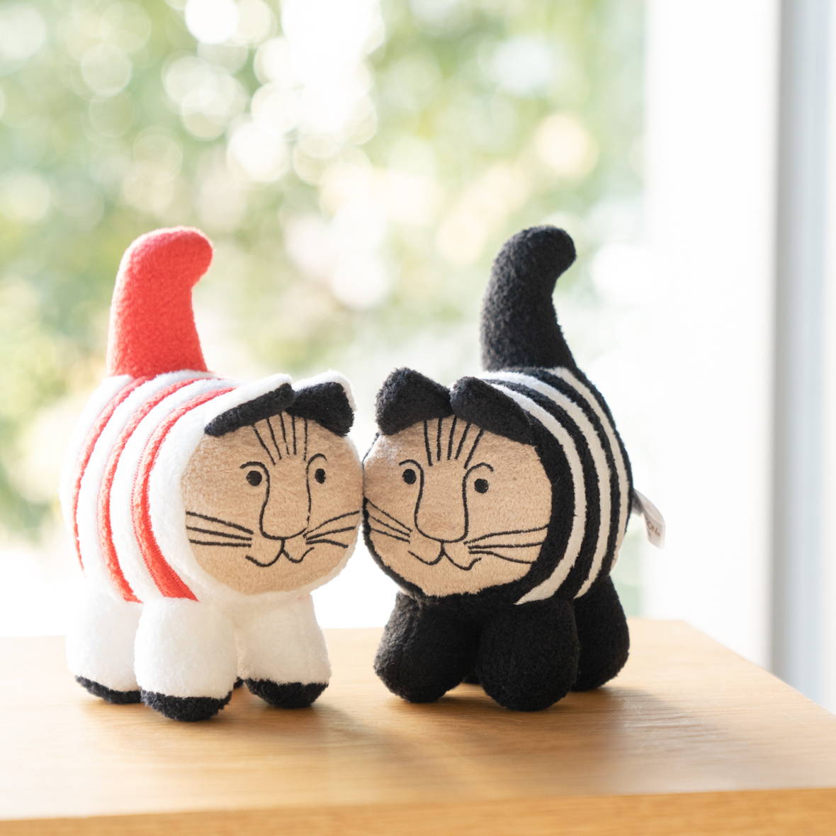 リサ・ラーソンの猫のぬいぐるみ