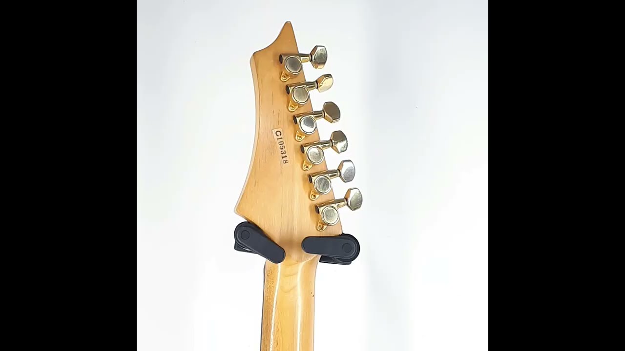 CHARVEL BY JACKSON JAPAN CDS-038 80s - Guitar Shop Barcelona - YouTube