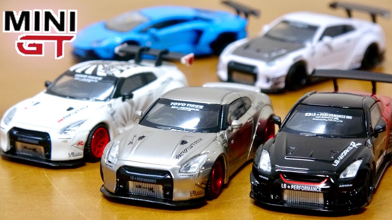 今月ホットウィール買えなかったけど かっこいいMINI GTトイザらス