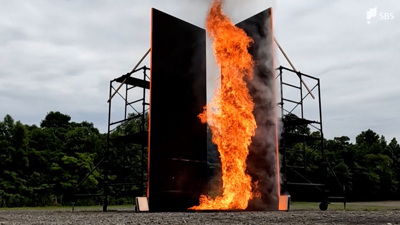 A huge fire tornado created, killing tens of thousands of people