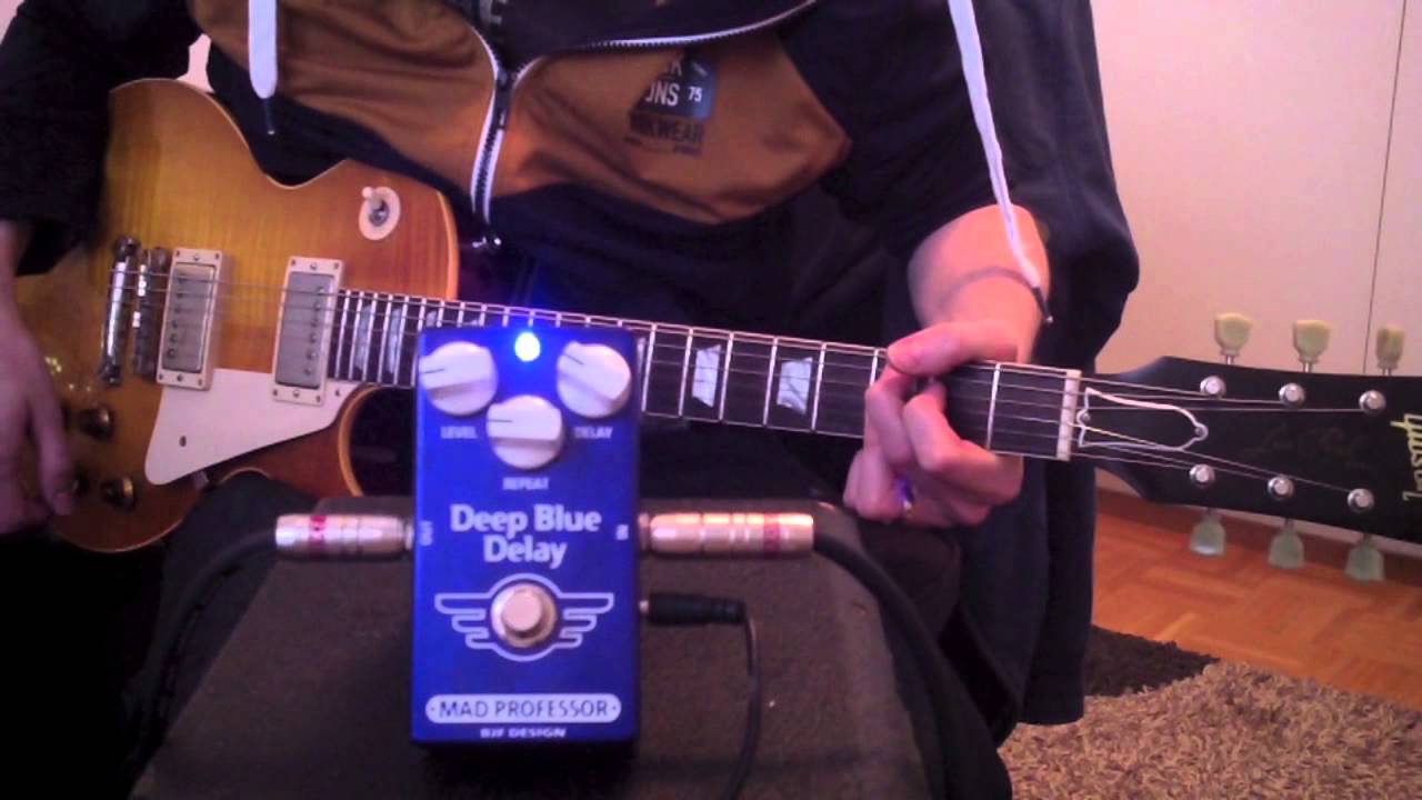 MAD PROFESSOR ( マッドプロフェッサー ) Deep Blue Delay Hand Wired