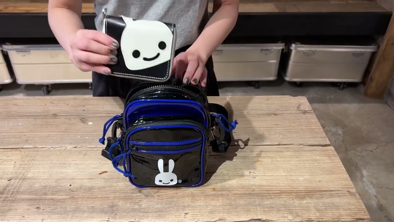 エナメルショルダーバッグ S｜ウサギがいる｜CUNE ONLINE STORE