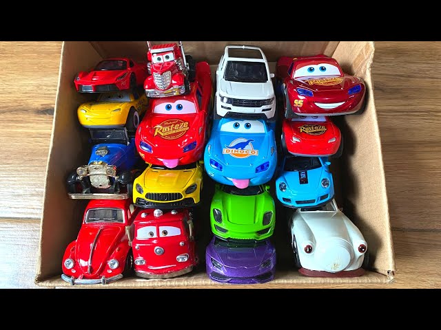 モデルカーが詰まったボックス - マツダ Mx5、-ケーニゲスグ ジェスコ