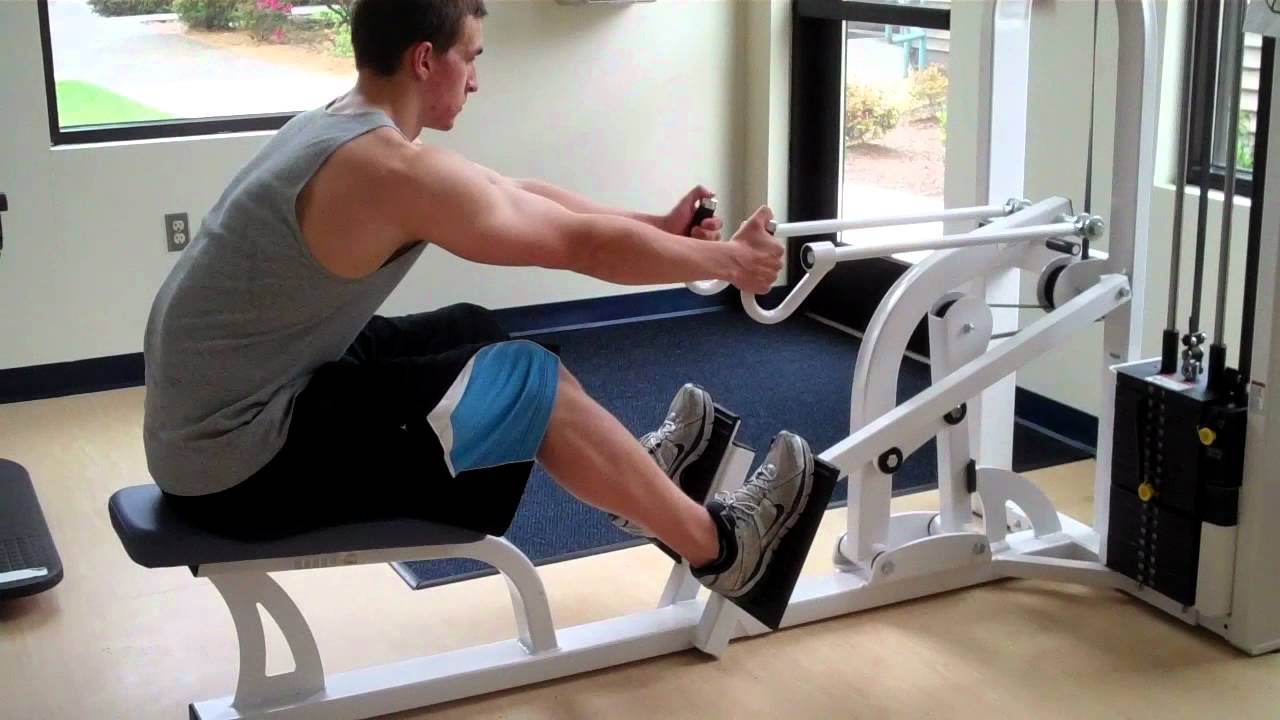 Nautilus Seated Row Machine - YouTube