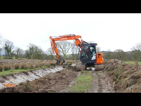 Hitachi ZX85US with Engcon EC214 - YouTube