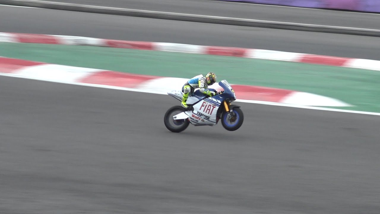 ラジコンバイク ハングオンレーサー Kyosho NSR 1/8 HOR ZH RC bike