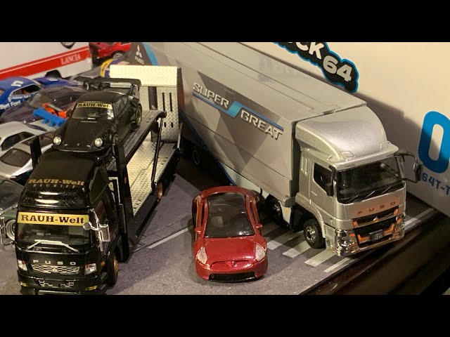 1/64 scale Mitsubishi Fuso Truck Super Great, Fighter Transporter