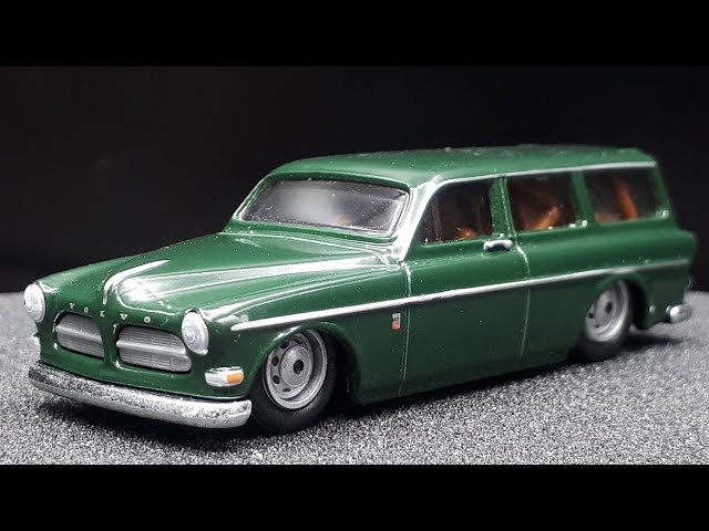 1/62 Volvo Amazon P220 Estate by Hot Wheels with 3D printed wheels