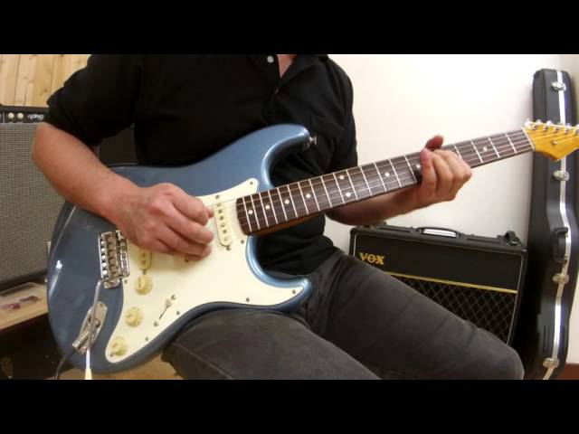 Fender Japan ST62-TX Lake Placid Blue Mod. Crunch - YouTube