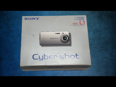 Unboxing and Exploring the Retro Sony Cyber-shot DSC-L1 Camera