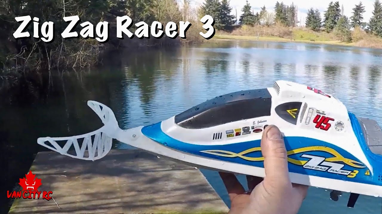Zig Zag Racer 3 RC Recovery Boat - YouTube