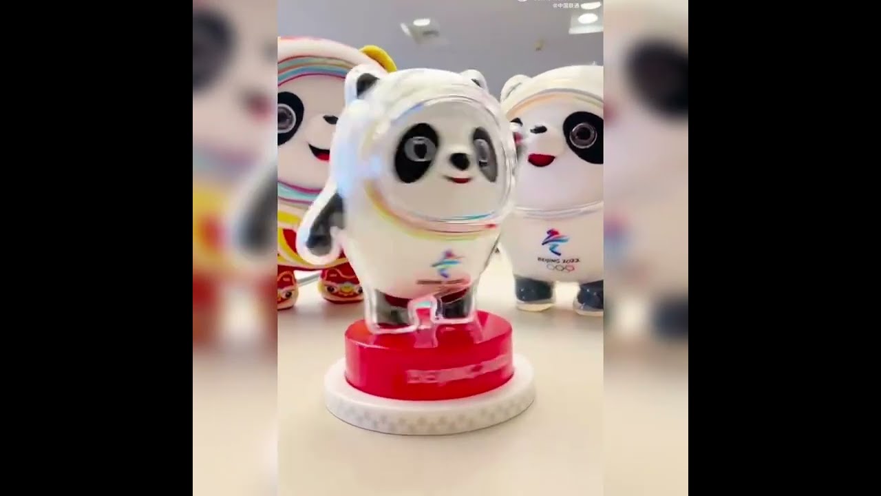 🌪️旋转吧！冰墩墩🌪️ Bing Dwen Dwen spins and spins and spins