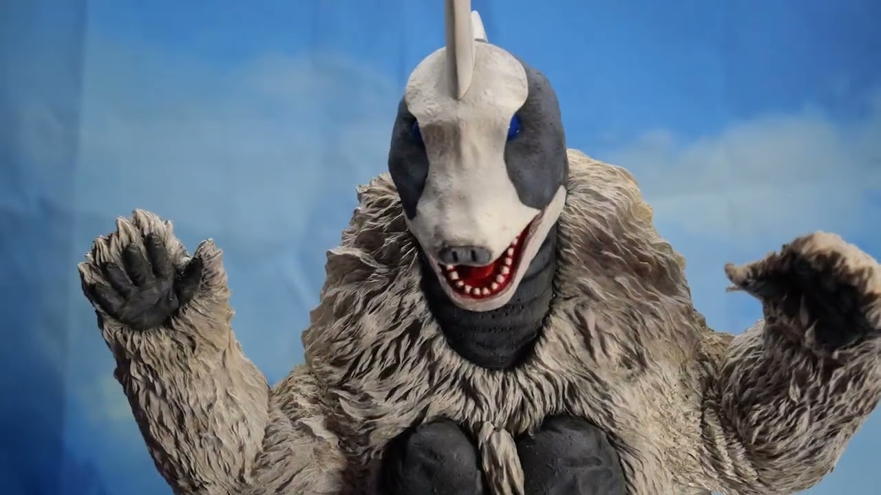 かなめみお 雪女怪獣スノーゴン電飾完成品 ＃ガレージキット＃完成品