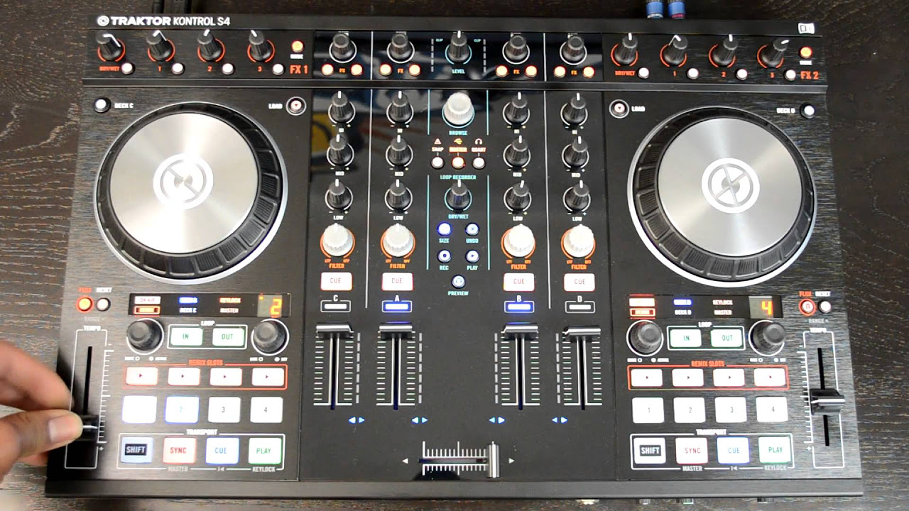 Native Instruments Traktor Kontrol S4 MK2 Digital DJ Controller
