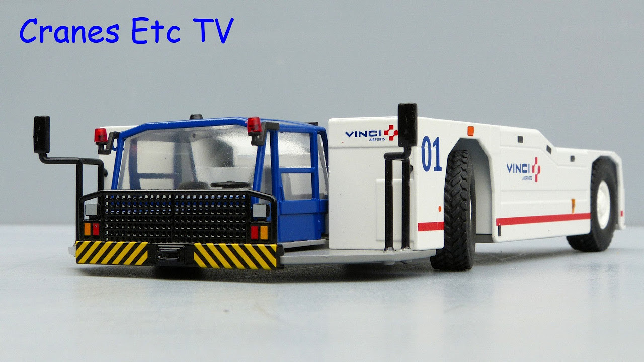 Conrad Goldhofer AST-1 Airport Tractor 'Vinci Airports' by Cranes