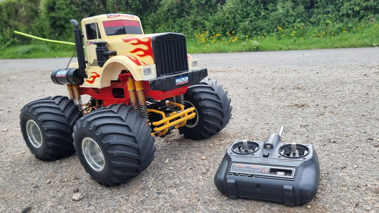 1987 tamiya bullhead original release - YouTube