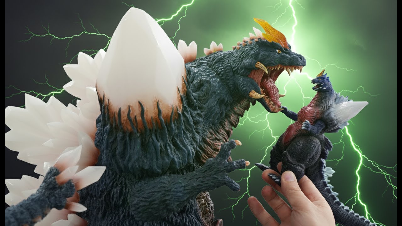 Space Godzilla X-Plus Gigantic Omega Beast Figure by EZHobi Review