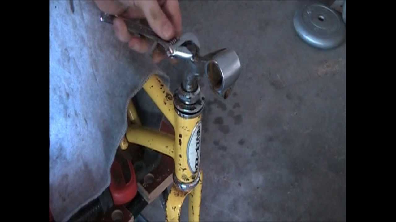 Schwinn Stingray Fork Removal Tutorial - YouTube