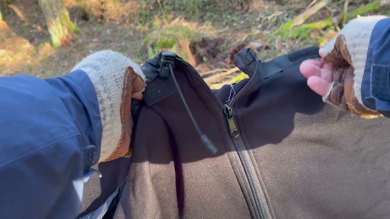 Carinthia Grizzly mid zip liner, black. With Warbonnet XLC - YouTube