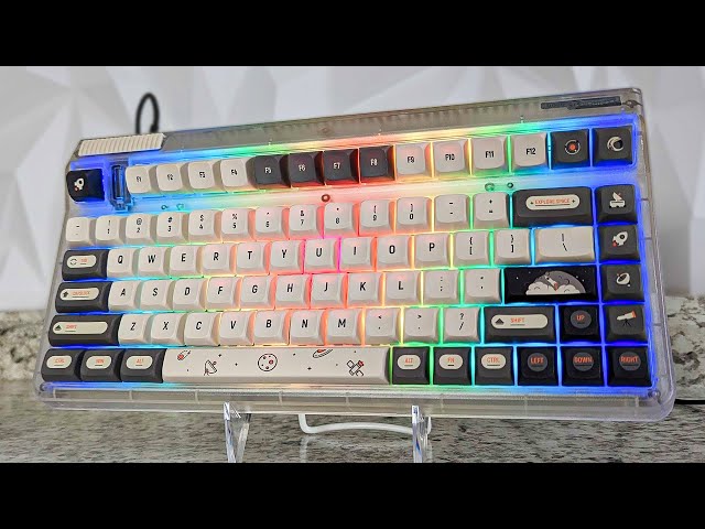Iqunix OG80 Hitchhiker - Speed Silver Switches - YouTube