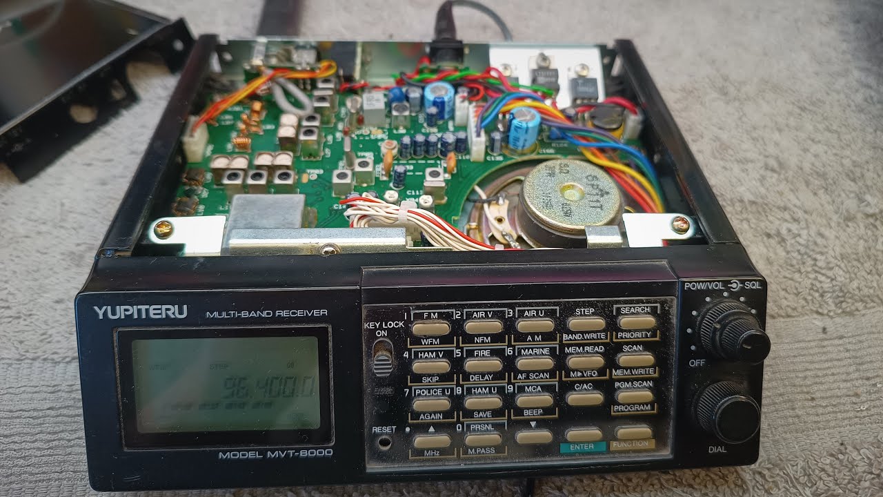 Yupiteru MVT 8000 Memory Capacitor Fun (4K) - YouTube