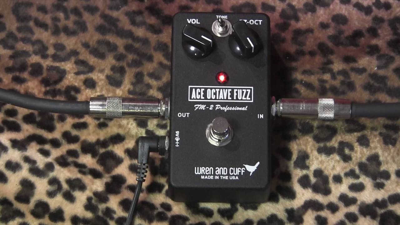 Wren and Cuff ACE OCTAVE FUZZ demo with Strat - YouTube