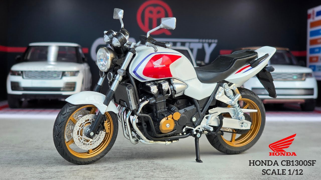 HD Miniature | HONDA CB1300SF 1/12 Automaxx Scale Model Bike - YouTube