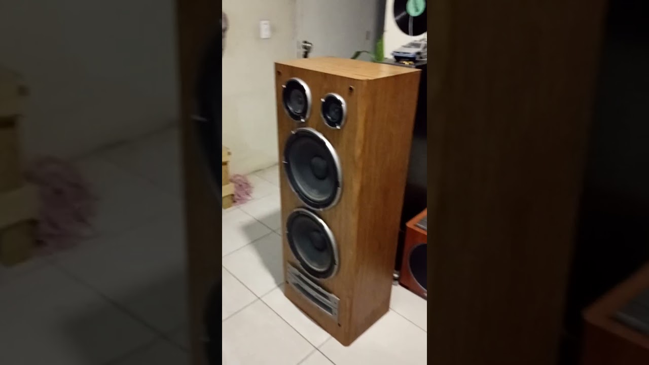 Bocinas Technics SB A71 de 200 watts - YouTube