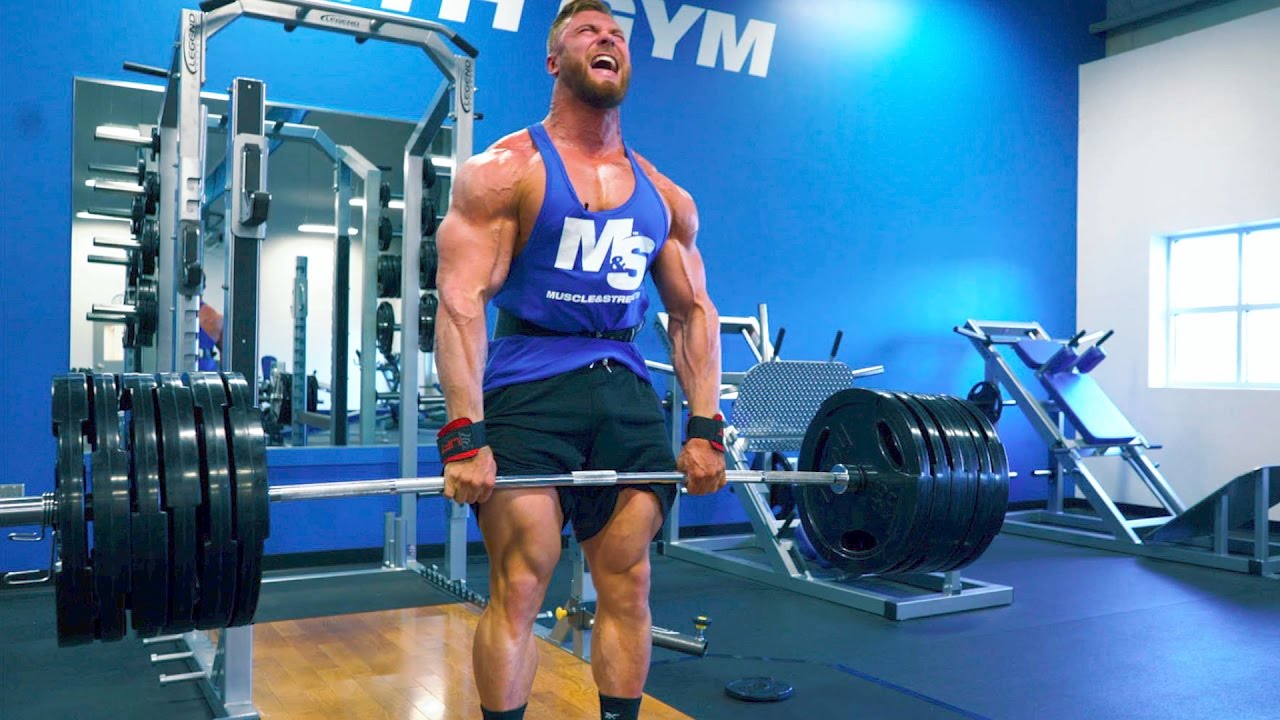 Insanely Strong 21 Year Old Bodybuilder Chris Bumstead's Deadlift