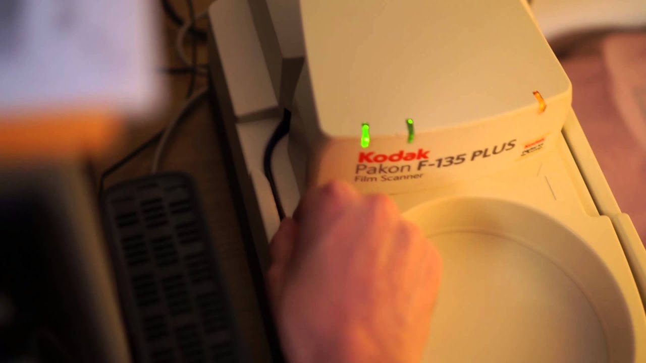 Kodak Pakon f-135 plus - YouTube