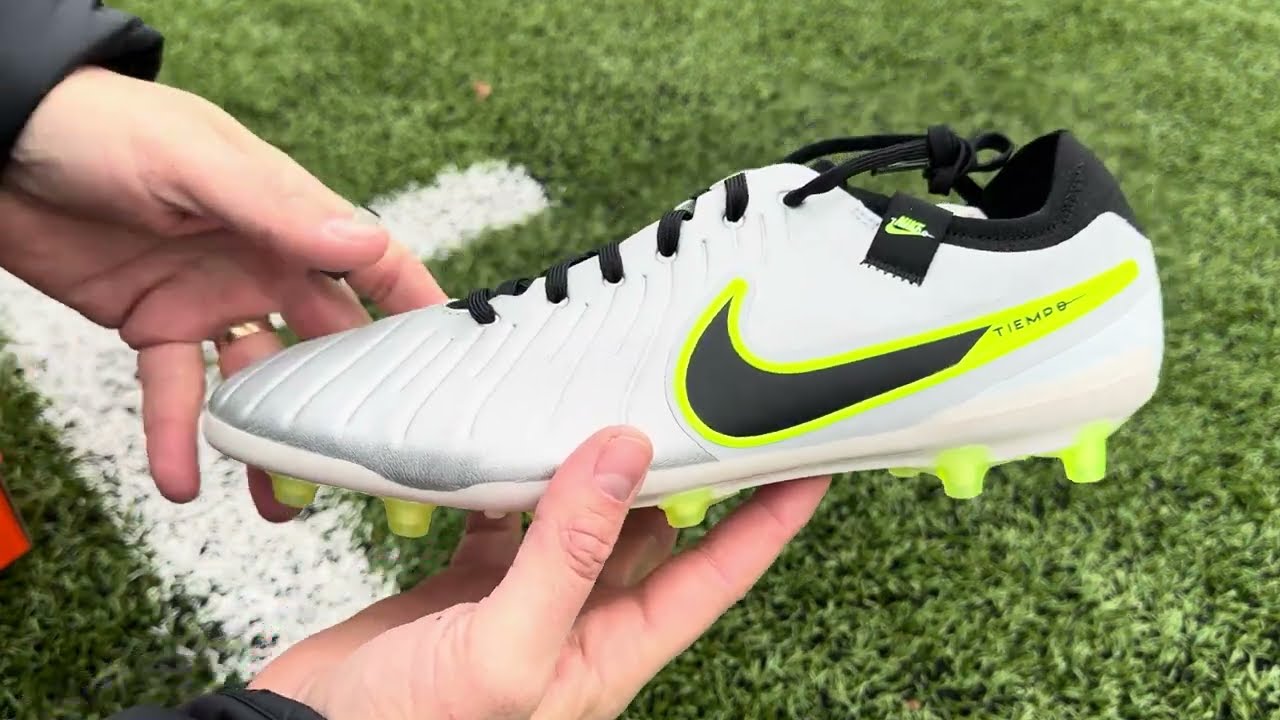 Nike Tiempo LEGEND 10 PRO AG-PRO - YouTube