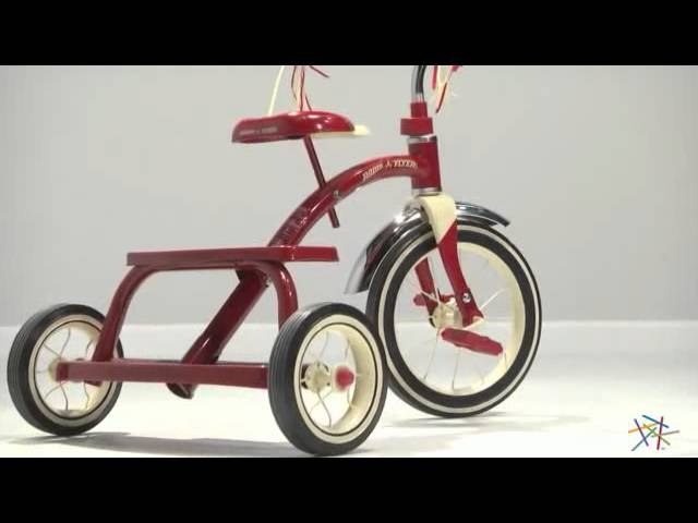 Radio Flyer 12 in. Classic Red Tricycle - Product Review Video