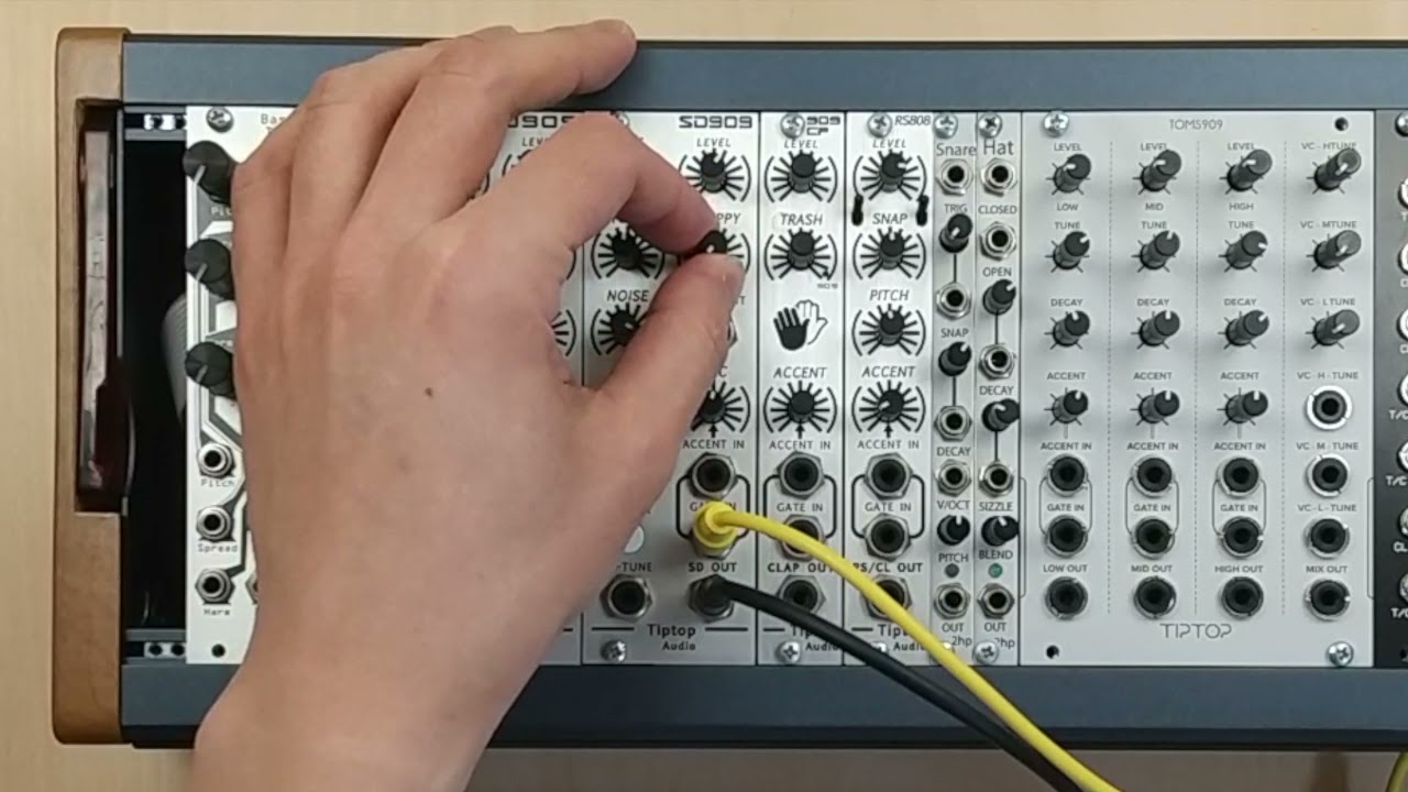 Tiptop Audio SD909 (Roland TR-909) Sound Demo No Talking - YouTube