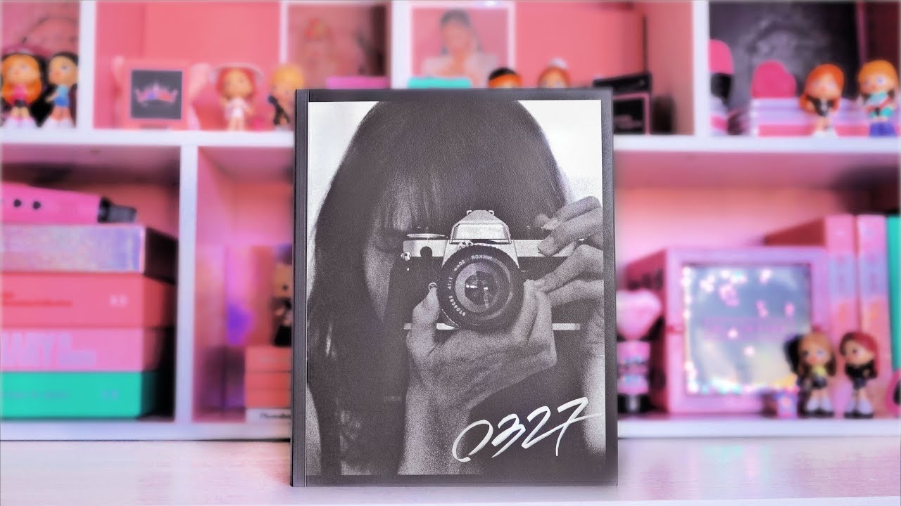 Unboxing Blackpink Lisa Photobook 0327 Limited Edition - YouTube