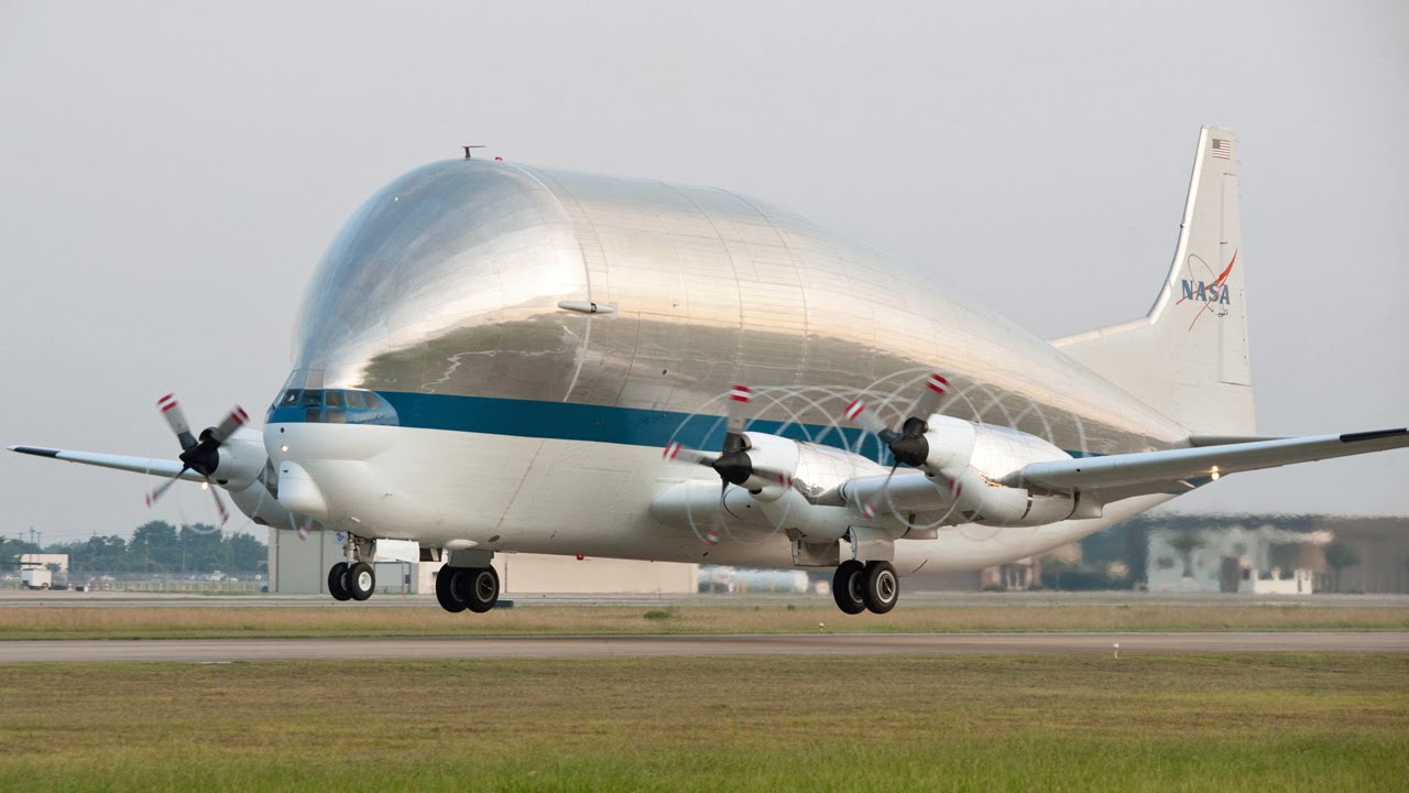 NASA スーパーグッピー(貨物機) B-377SG Super Guppy - YouTube