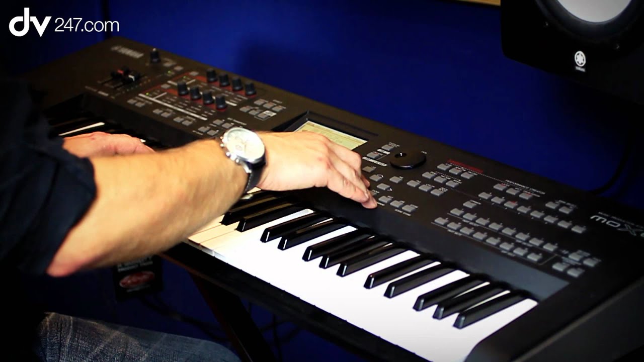 Yamaha MoX6 Workstation Synthesizer - YouTube