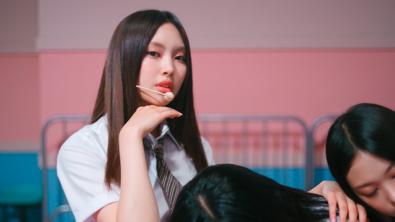 NewJeans (뉴진스) 'Ditto' Stage Cam @ 2023 FNS Music Festival