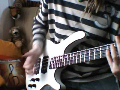 Cort C4H Bass test - YouTube