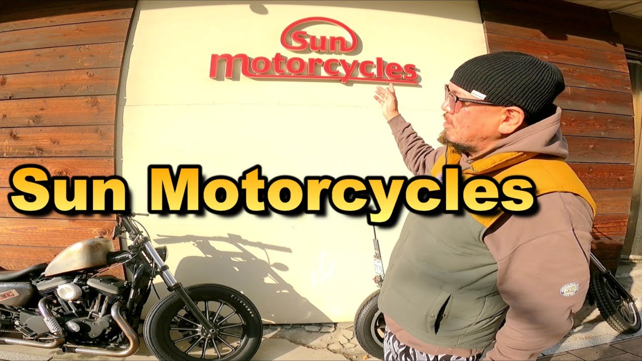 The venue is in an uproar! This bike with a tank made entirely of