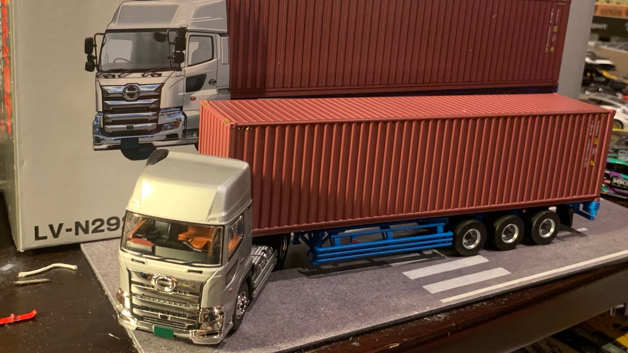 トミカリミテッドヴィンテージNEO現行・日野プロフィア 40ft海上