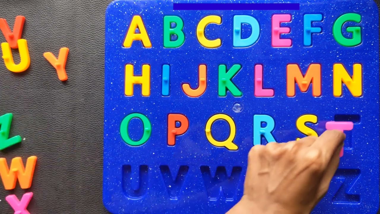ABCDEFGHIJKLMNOPQRSTUVWXYZ l Alphabet Puzzle Board for Toddlers