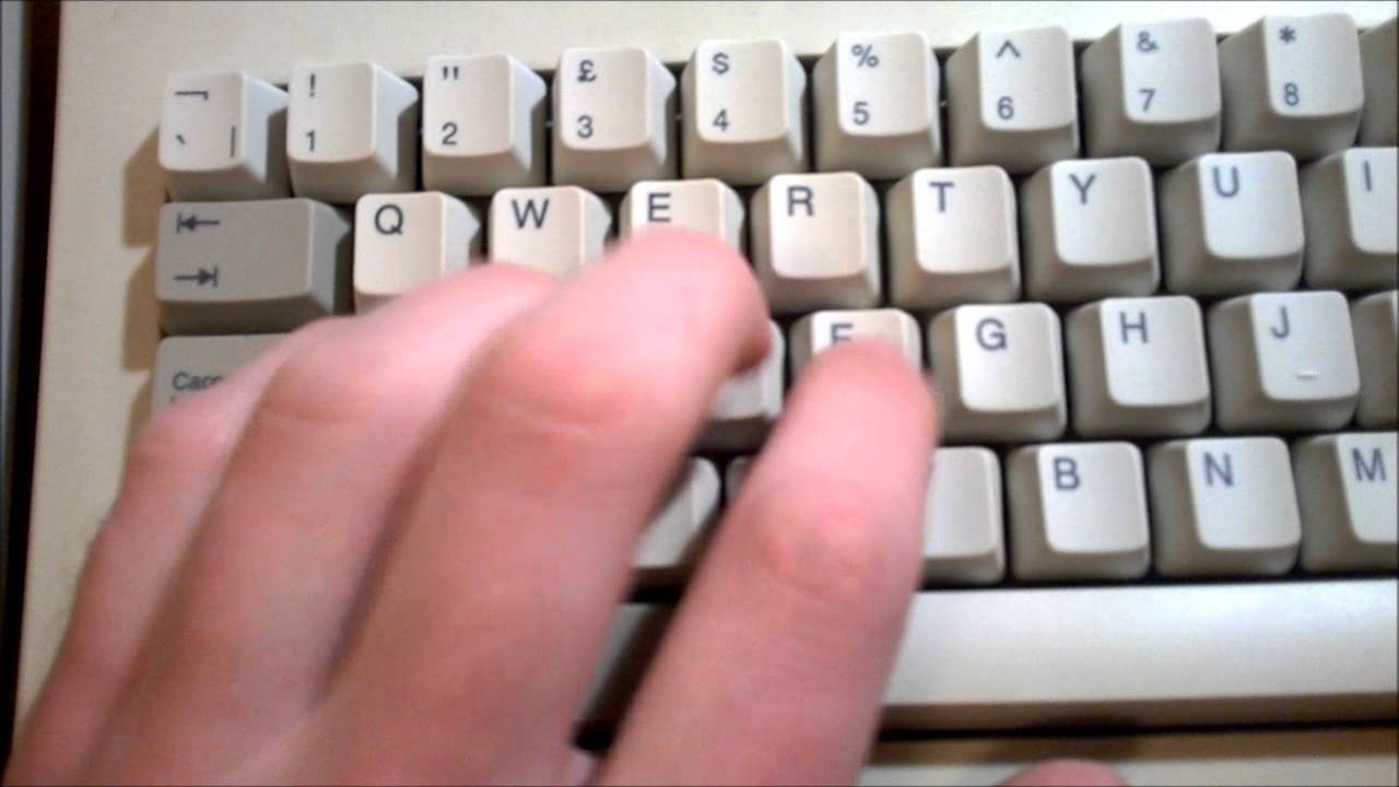 Dell AT101 v Dell AT101W Black Alps typing comparison (GYUM97SK