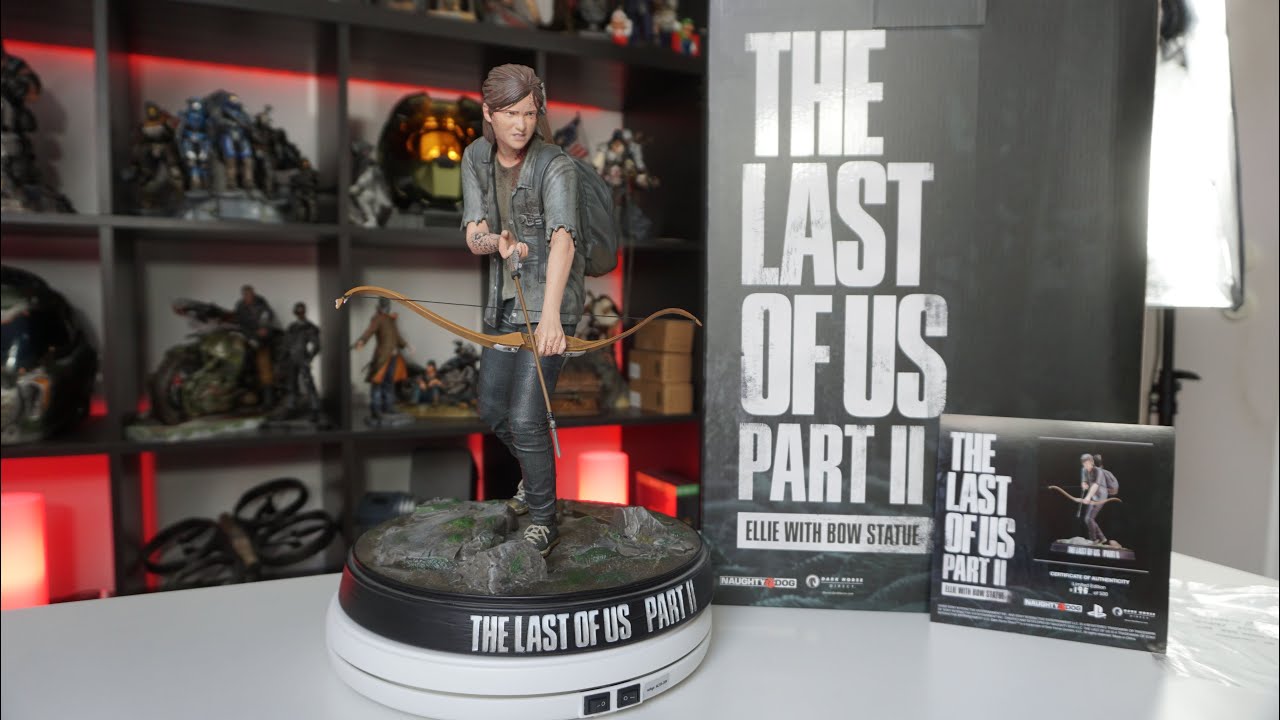 unboxing - THE LAST OF US PART II - ELLIE STATUE WITH BOW