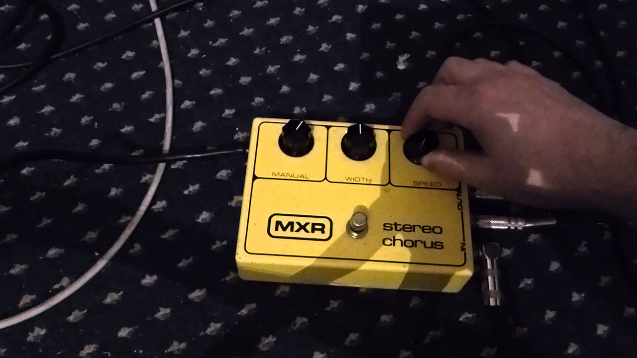 MXR Stereo Chorus (Vintage original) - YouTube