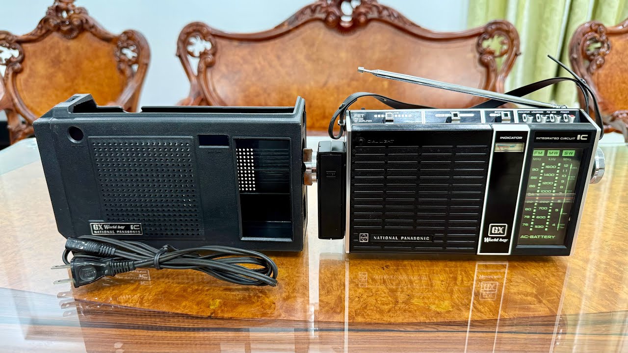 Radio Luôn Được Yêu Thích National Panasonic RF-858D Đủ Phụ Kiện