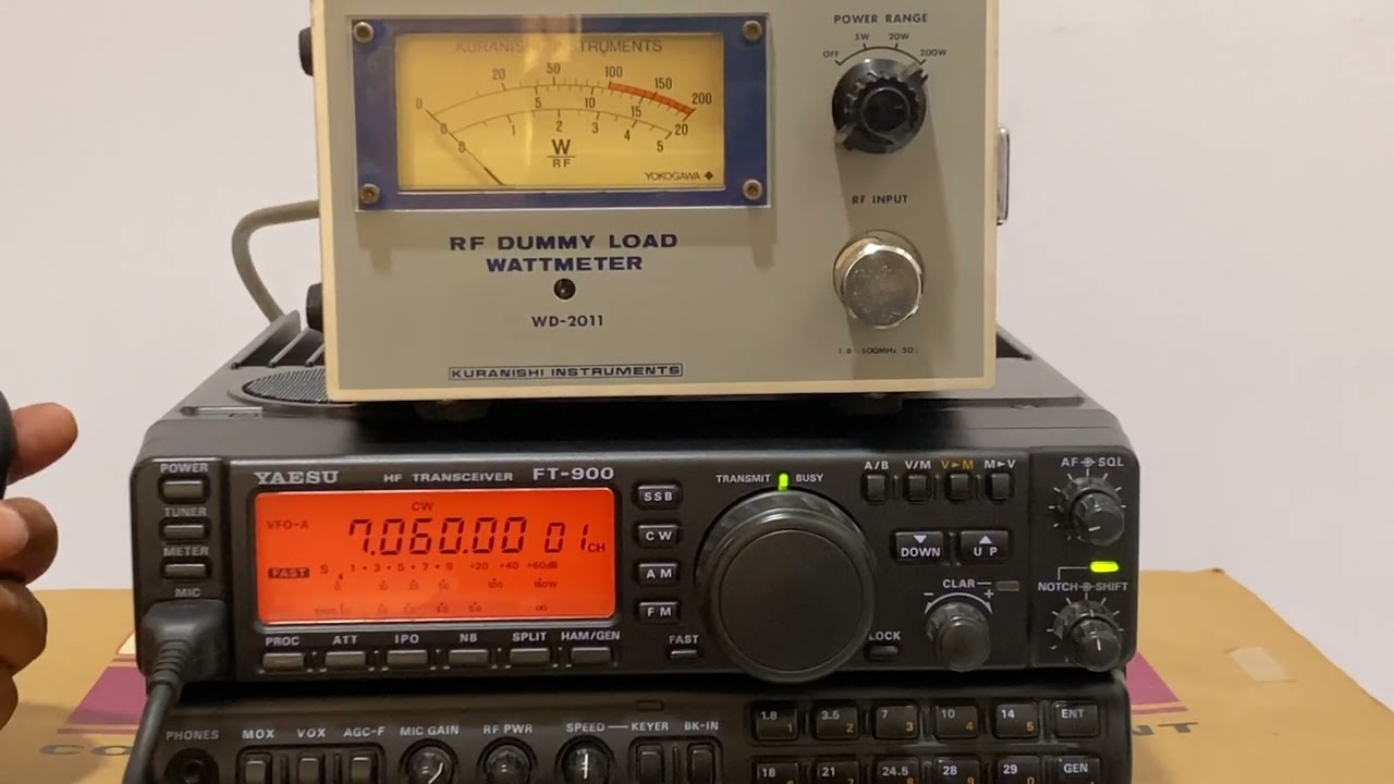 Yaesu FT-900/AT HF 140W Duzbuk Komplit - YouTube
